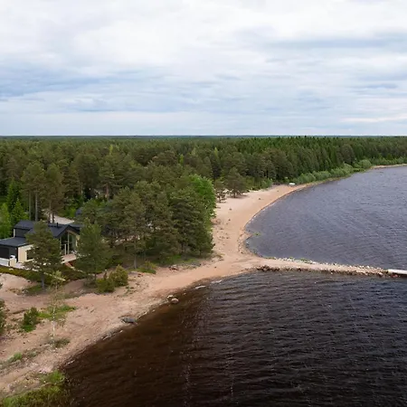 Virpiniemi Seaview Villa *
